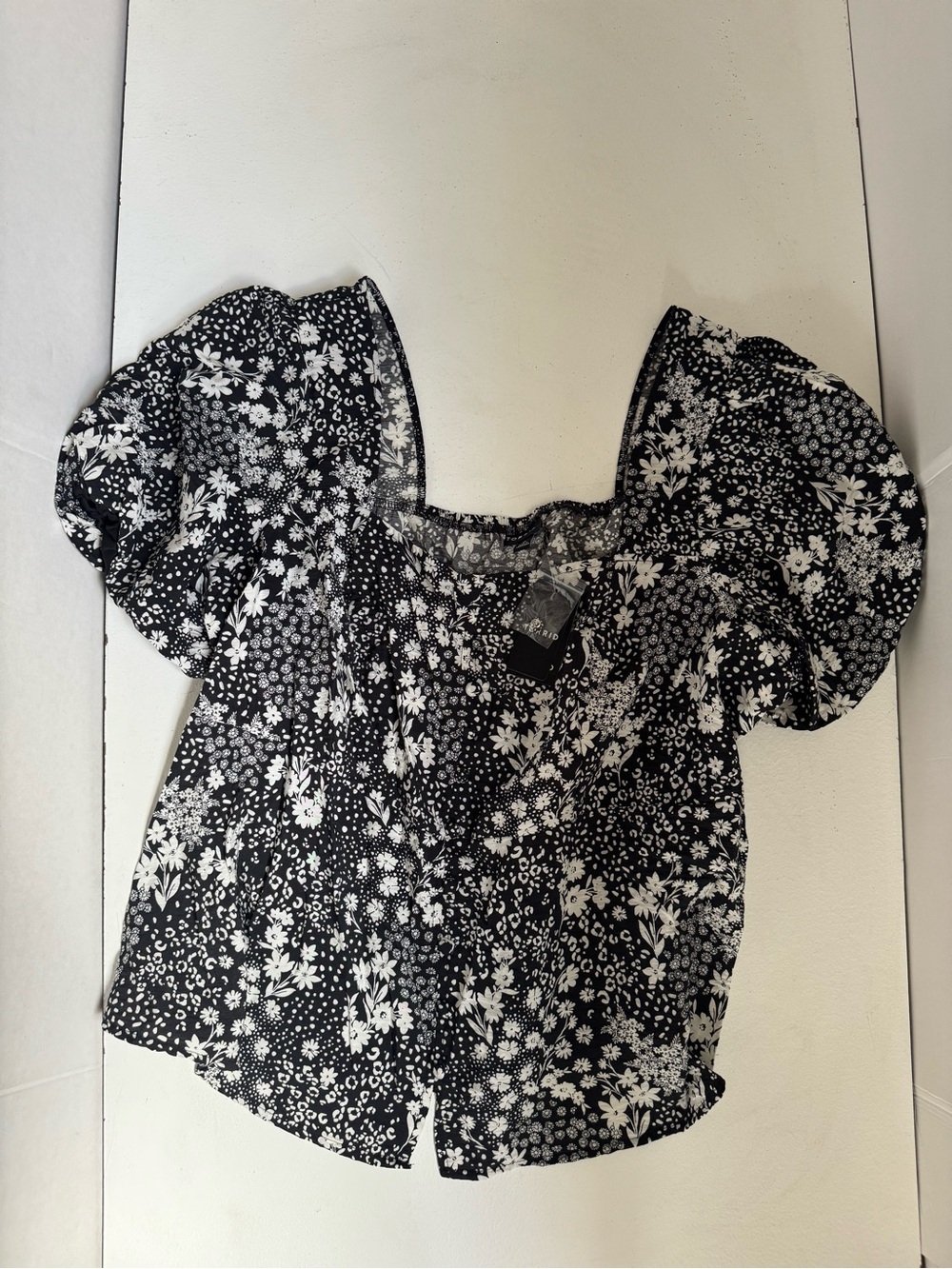 Torrid Peplum Square Neck Puff Sleeve Doodle Ditsy Floral Top size 0 12